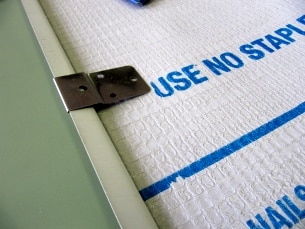 Shingle fastener clip