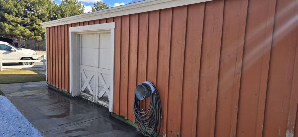 No gutters cause massive damage on a building
